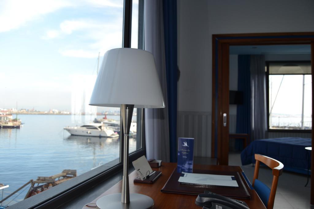Transatlantico Ξενοδοχείο Νάπολη Εξωτερικό φωτογραφία