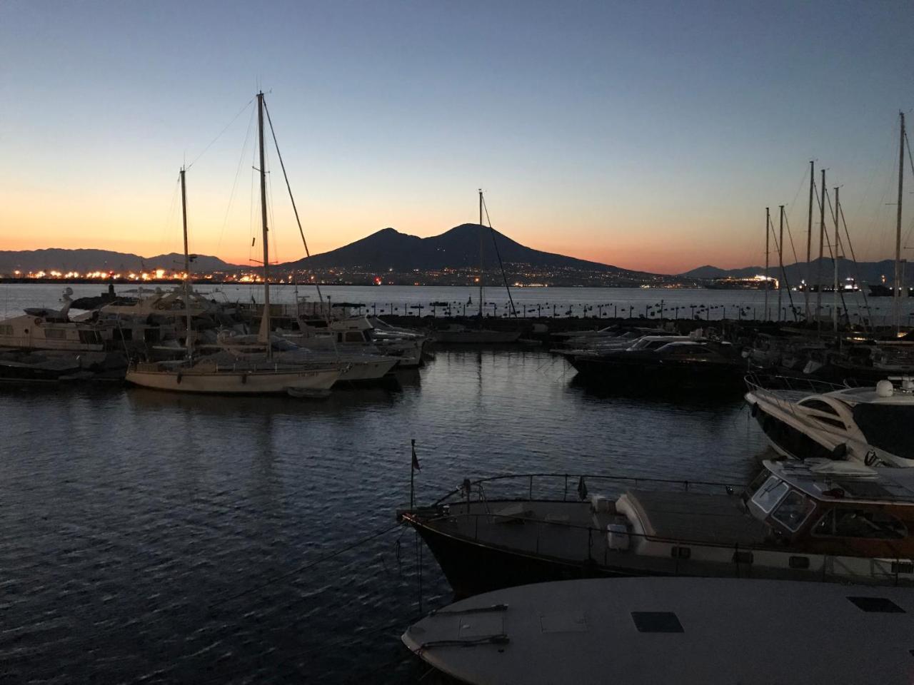 Transatlantico Ξενοδοχείο Νάπολη Εξωτερικό φωτογραφία