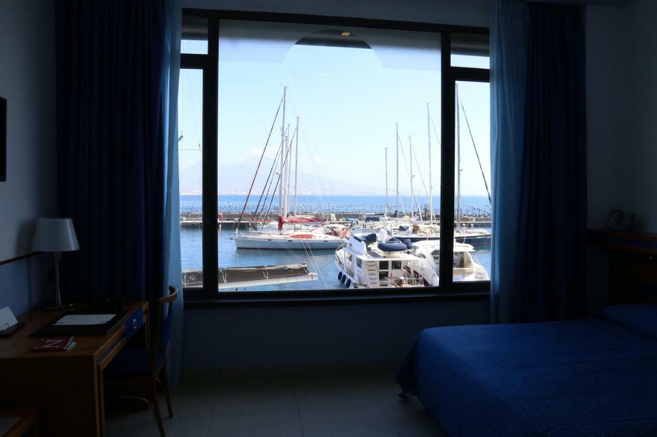 Transatlantico Ξενοδοχείο Νάπολη Εξωτερικό φωτογραφία